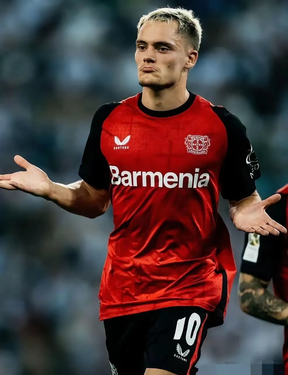 包含利物浦核心球员被曝转会传闻，引球迷热议，开发专业.的词条