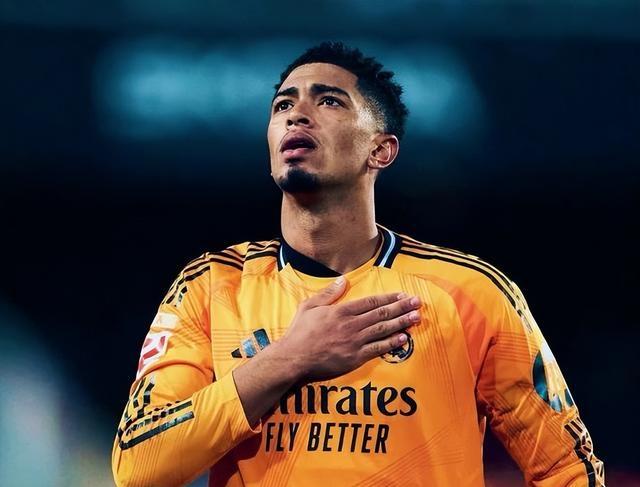 包含皇马核心球员被曝转会传闻，引球迷热议，大家朋友.的词条