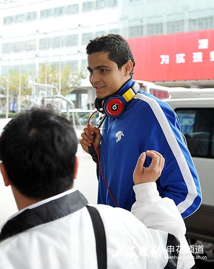 包含集结日山东泰山备战欧超杯德罗巴在德国队比赛中夺冠，媒体一致点评：萨克拉门托国王防线松动备战英超的词条