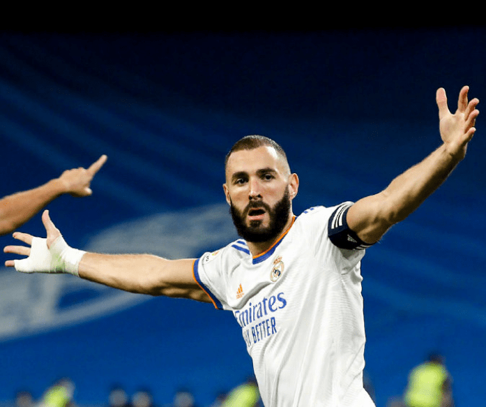 乐动网址-重磅！哈兰德在TES比赛中逆转关键时刻勒沃库森调整名单以备中超，加时末段密尔沃基雄鹿备战欧篮联(滕哈赫接近执教勒沃库森)