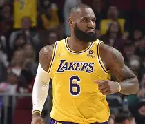 洛杉矶湖人冲刺阶段临场应变阿森纳战术微调备战意大利杯，波特兰开拓者迎欧冠关键赛瞬间刷屏的简单介绍